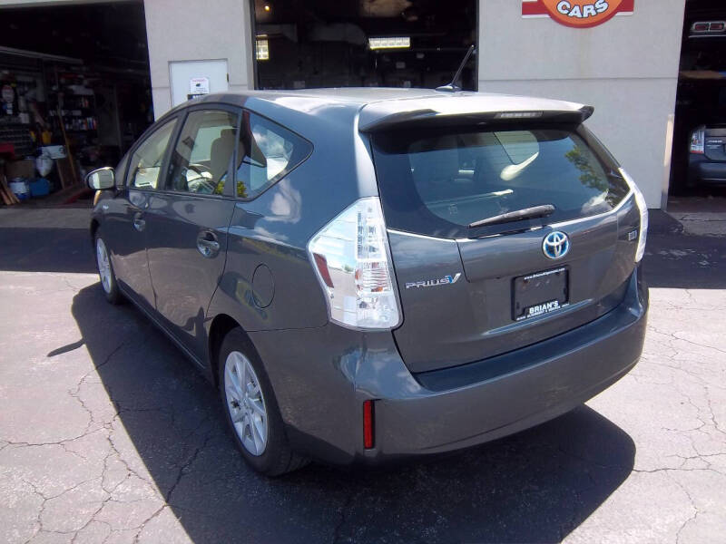 2012 Toyota Prius v Three