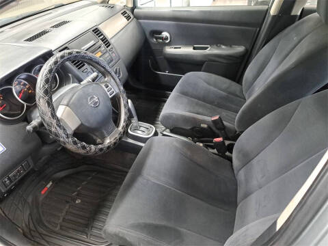 2009 Nissan Versa 1.8 S