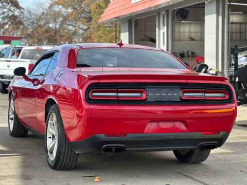 2016 Dodge Challenger SXT