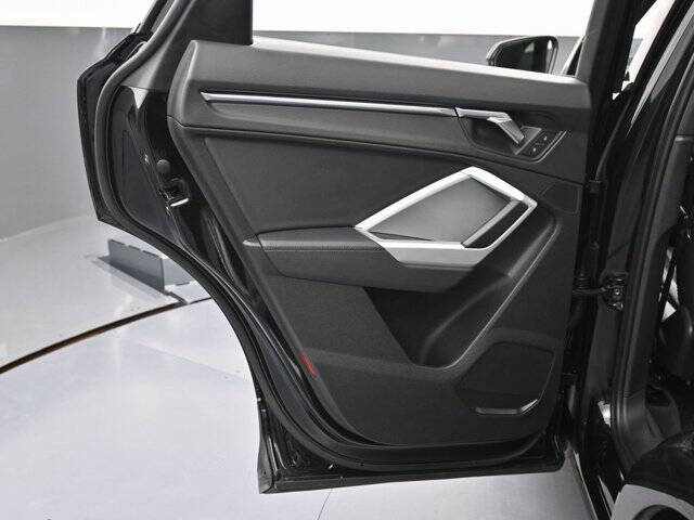 2022 Audi Q3 quattro S line Prem Plus 45 TFSI