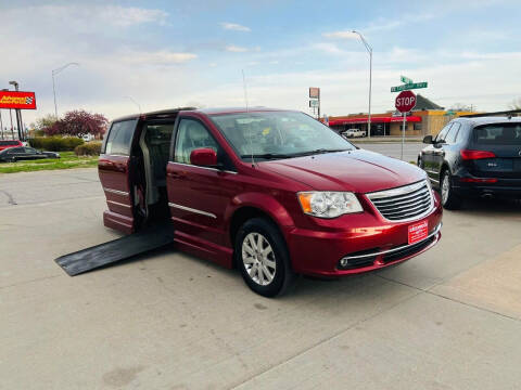 2013 Chrysler Town and Country for sale at GREENWOOD AUTO LLC in Lincoln NE