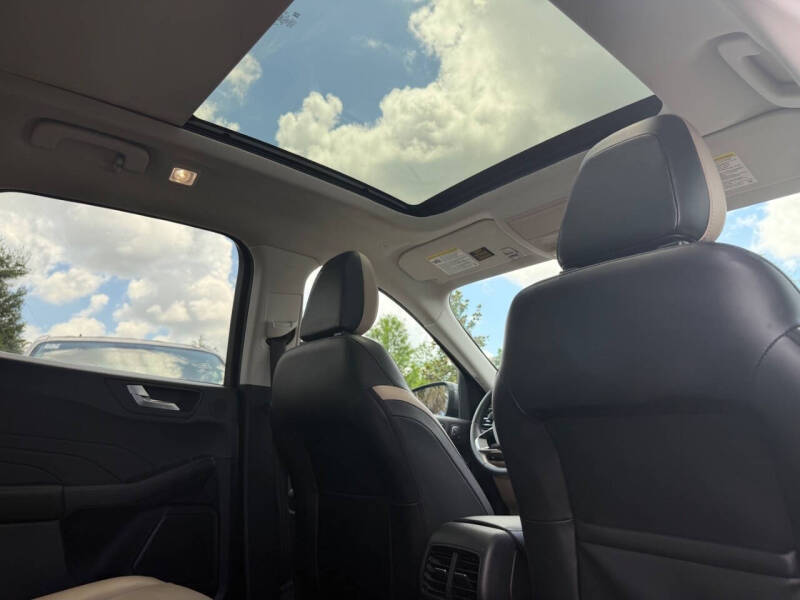 2021 Ford Escape SEL