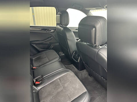 2016 Porsche Macan S