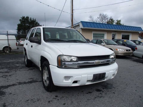 2006 Chevrolet TrailBlazer for sale at Supermax Autos in Strasburg VA