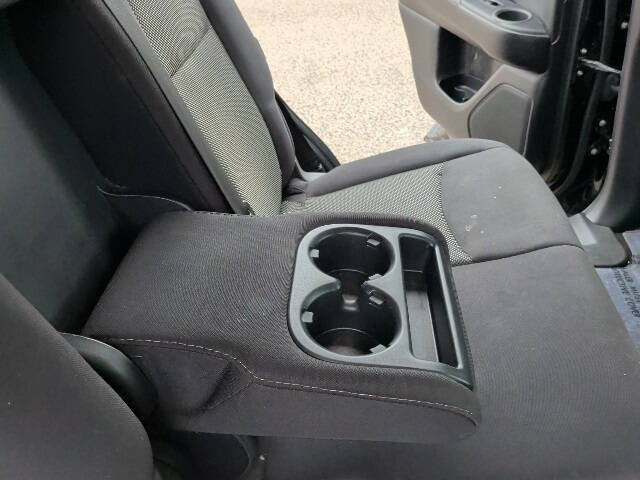 2020 Nissan Pathfinder S