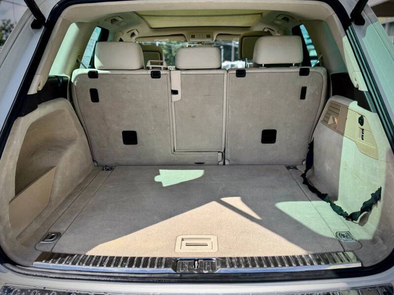 2011 Volkswagen Touareg TDI Lux