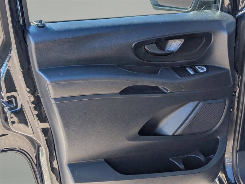 2020 Mercedes-Benz Metris Passenger