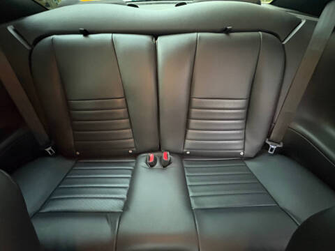 2004 Ford Mustang GT Deluxe