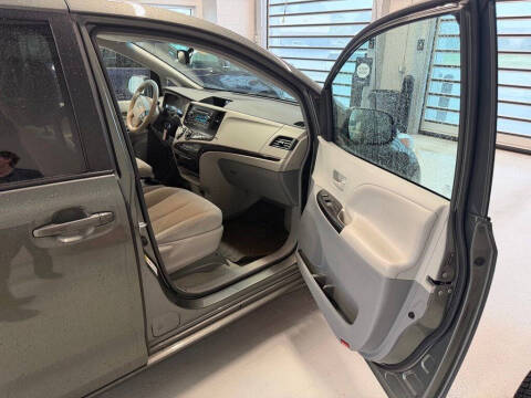 2014 Toyota Sienna