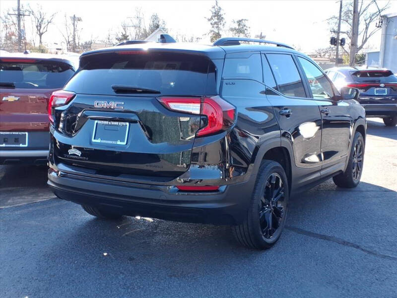 2022 GMC Terrain SLE