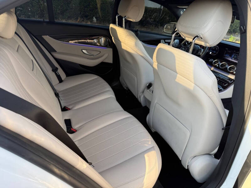 2019 Mercedes-Benz E-Class E 300
