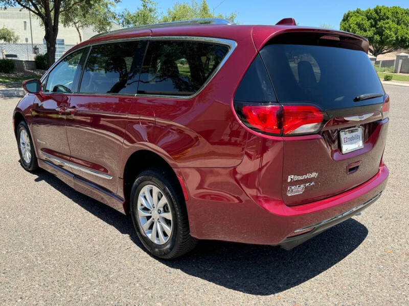 2019 Chrysler Pacifica Touring L