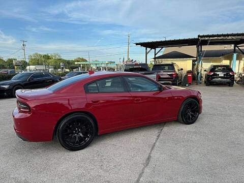 2016 Dodge Charger SXT