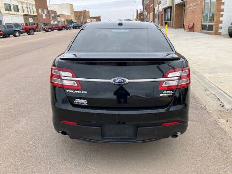 2016 Ford Taurus SEL