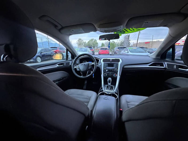 2014 Ford Fusion S