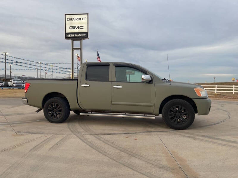 2012 Nissan Titan SV