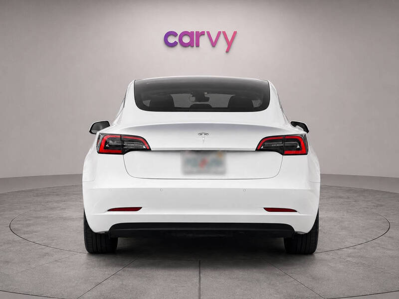 2021 Tesla Model 3 Standard Range Plus