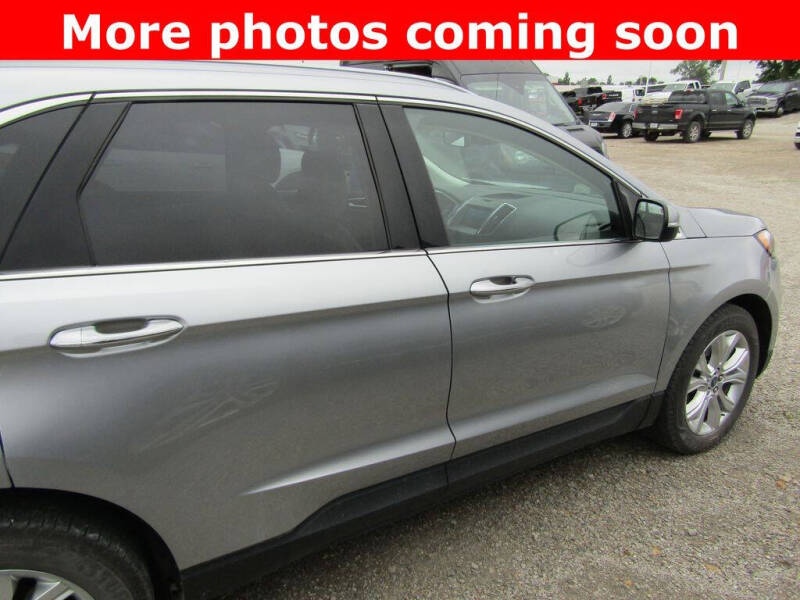 2020 Ford Edge Titanium