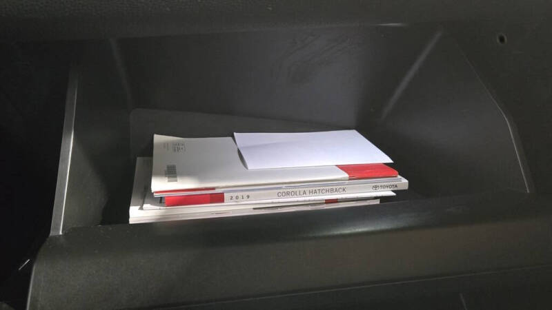 2019 Toyota Corolla Hatchback SE