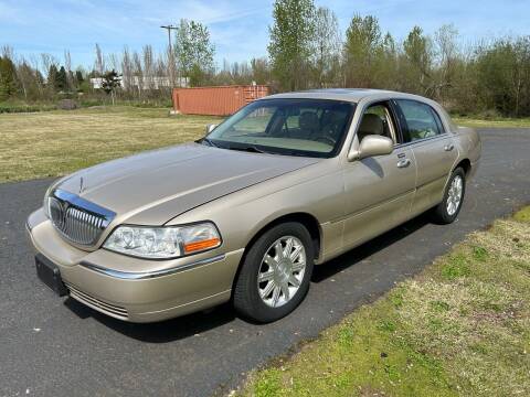 2006 Lincoln Town Car for sale at Blue Line Auto Group in Portland OR