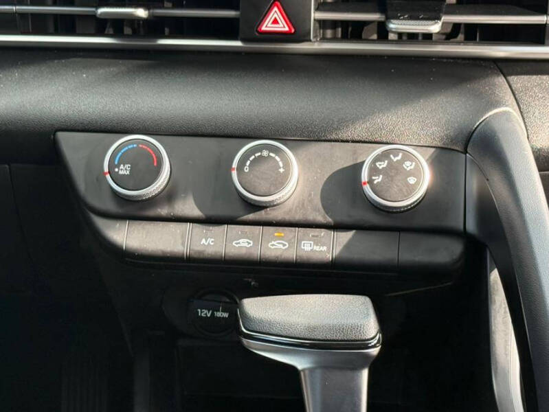 2022 Hyundai Elantra