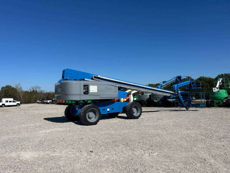 2015 Genie S-85 Boom / Manlift