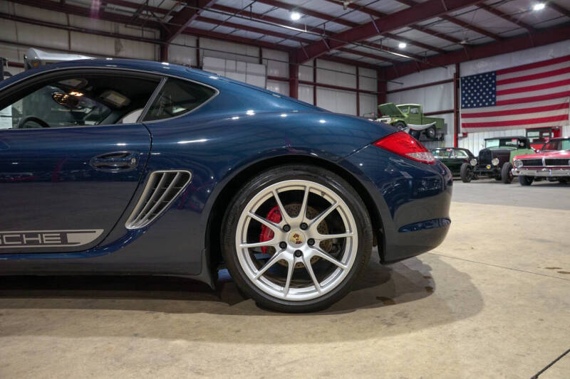 2012 Porsche Cayman R