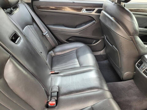 2015 Hyundai Genesis