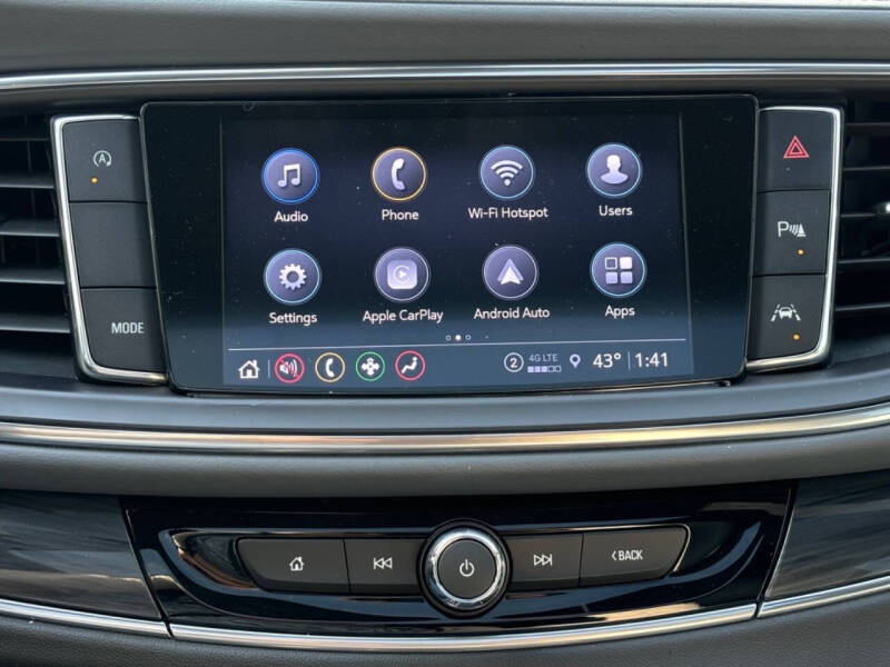 2022 Buick Enclave Essence