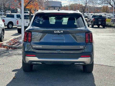 2024 Kia Sorento S