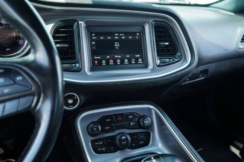 2019 Dodge Challenger SXT