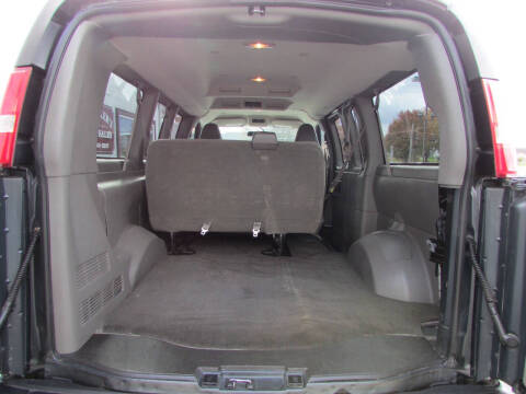 2017 Chevrolet Express LS 2500