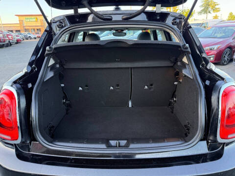 2017 MINI Hardtop 4 Door Cooper
