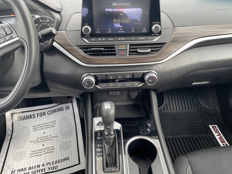 2023 Nissan Altima 2.5 SV