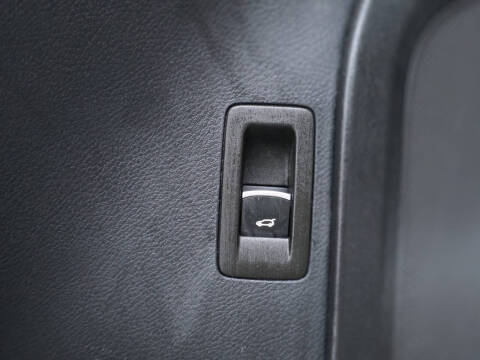 2015 Volkswagen Touareg V6 Lux