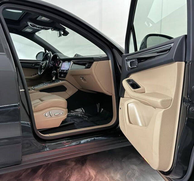 2020 Porsche Macan