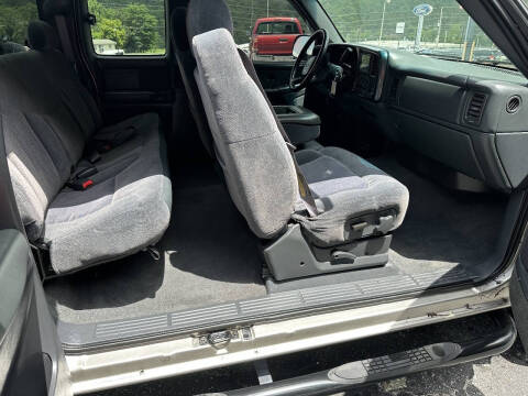 2002 Chevrolet Silverado 1500 LS