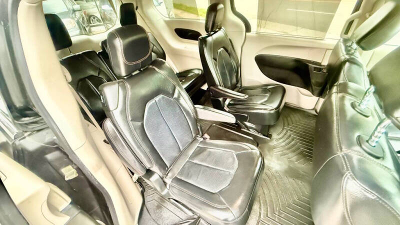 2018 Chrysler Pacifica Touring L