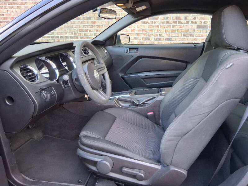 2010 Ford Mustang V6