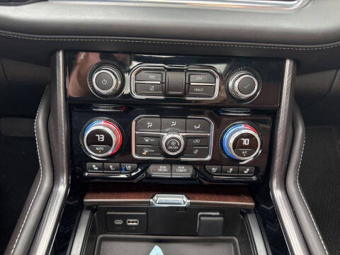 2023 GMC Yukon XL Denali Ultimate