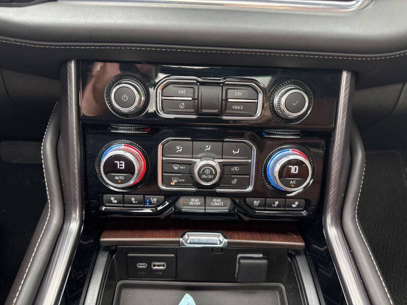 2023 GMC Yukon XL Denali Ultimate