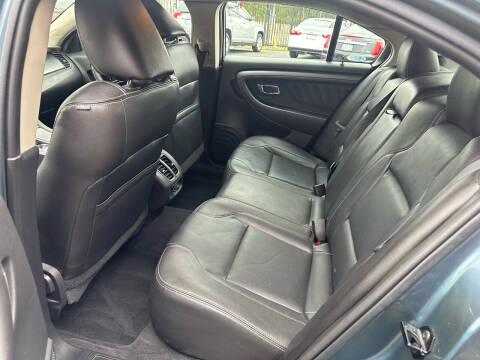 2010 Ford Taurus SEL