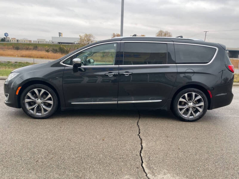 2017 Chrysler Pacifica Limited