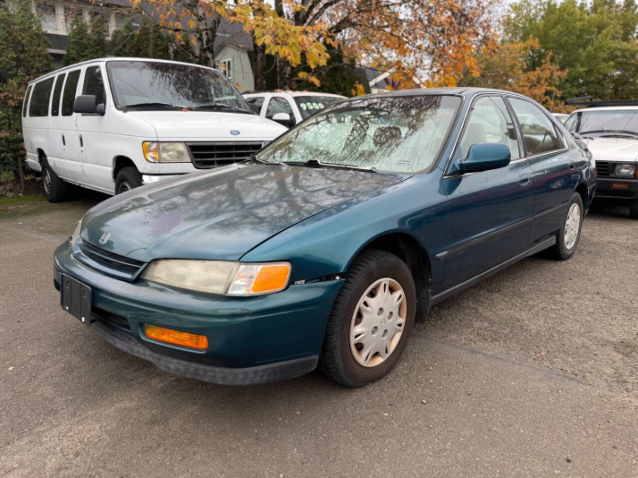 1995 Honda Accord for sale at Carz Connect LLC in Portland, OR