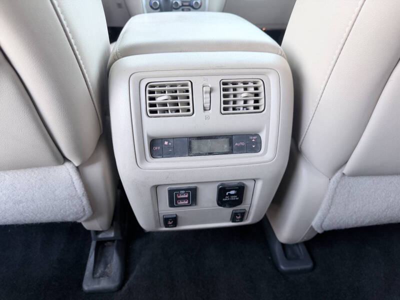 2018 Nissan Pathfinder Platinum