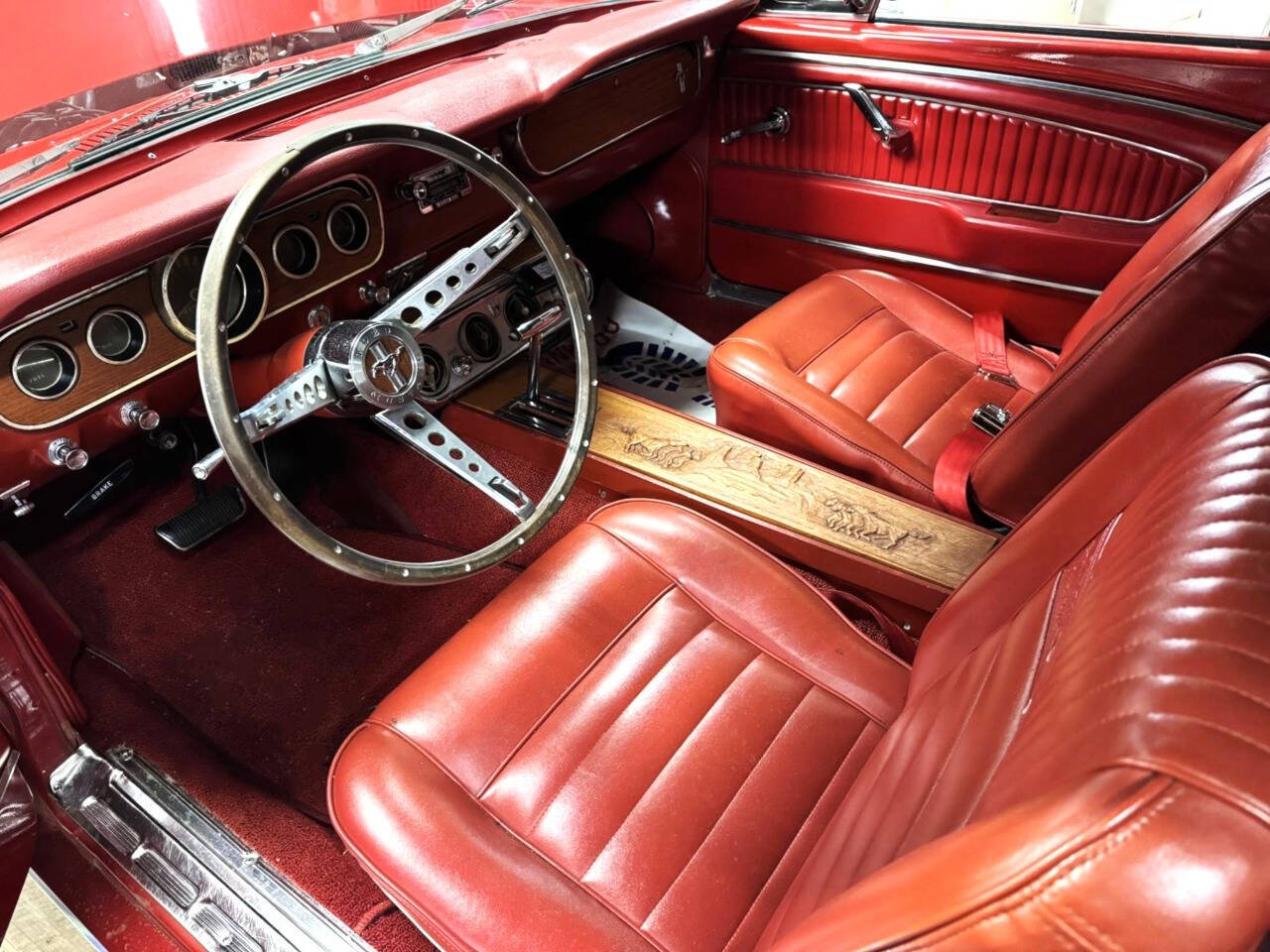 1965 Ford Mustang 4