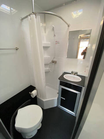 2023 Vintage Trailer  OL826-PS BATH