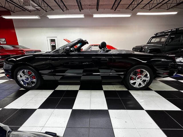 2005 Ford Thunderbird Deluxe