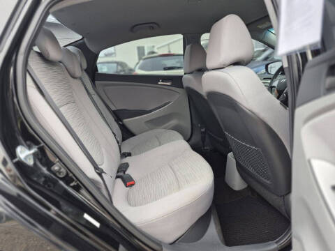 2017 Hyundai Accent SE