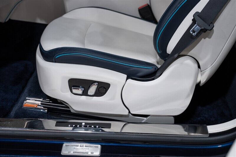 2024 Rolls-Royce Spectre